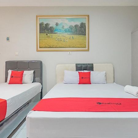 Reddoorz Plus At Bukit Cinta Street Balikpapan Klandasan Kecil Eksteriør billede