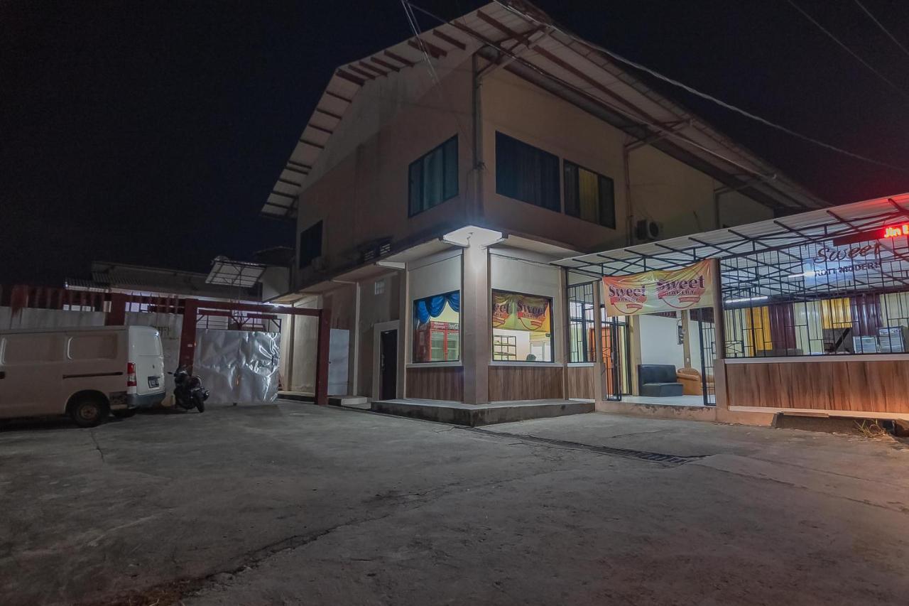 Reddoorz Plus At Bukit Cinta Street Balikpapan Klandasan Kecil Eksteriør billede