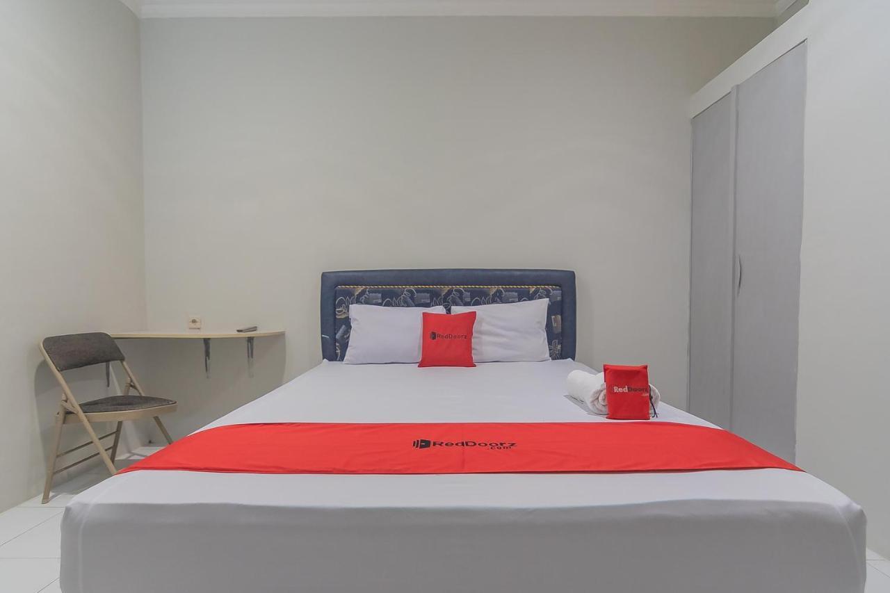 Reddoorz Plus At Bukit Cinta Street Balikpapan Klandasan Kecil Eksteriør billede